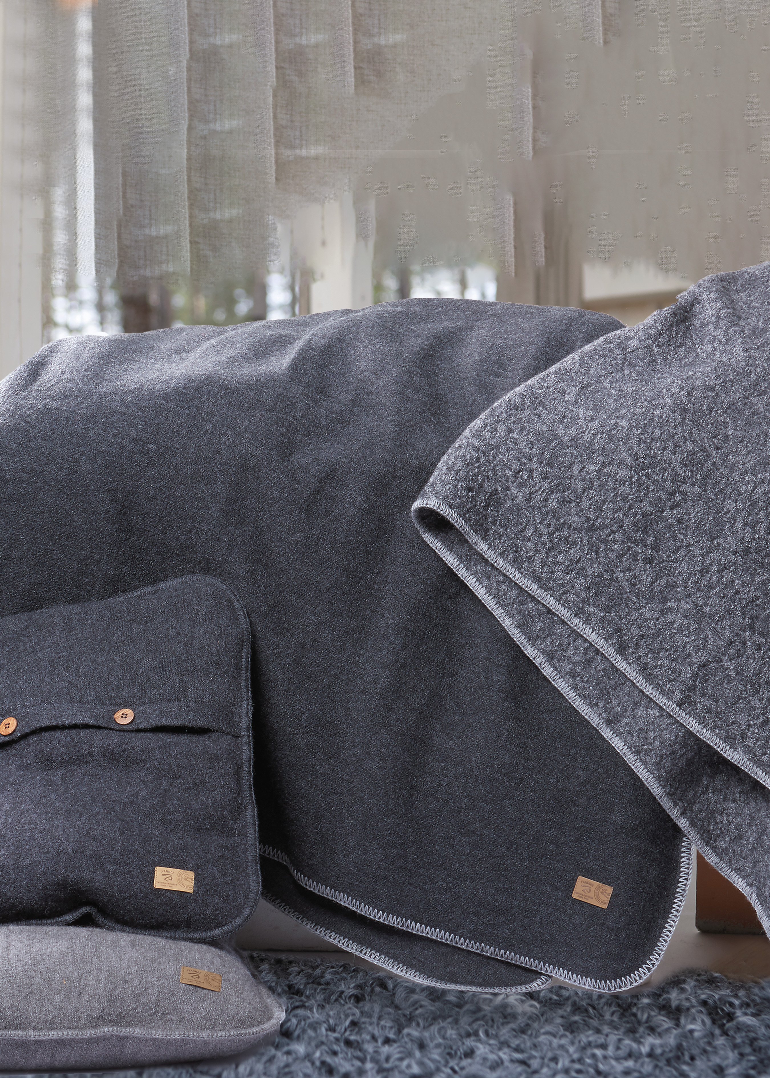  Couverture en laine Blanket 294111 2